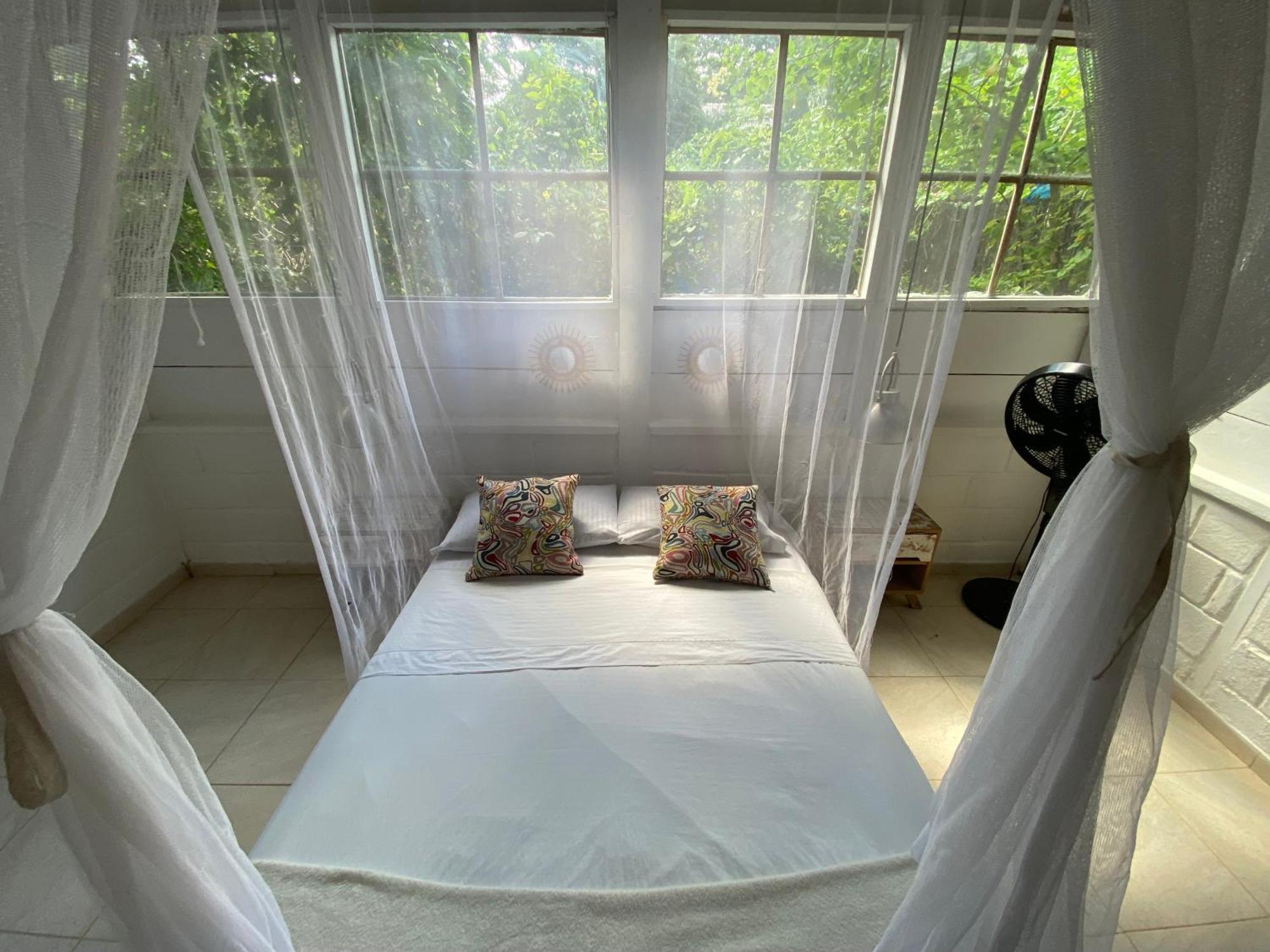 Kawabonga Hotel Паломино Екстериор снимка